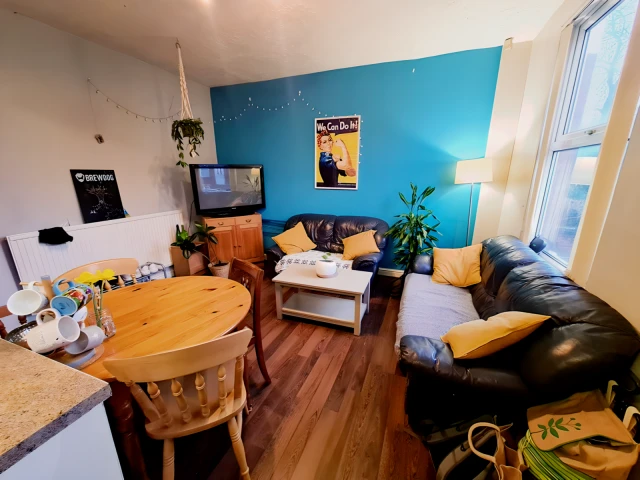 Beechwood Walk 25414# 1