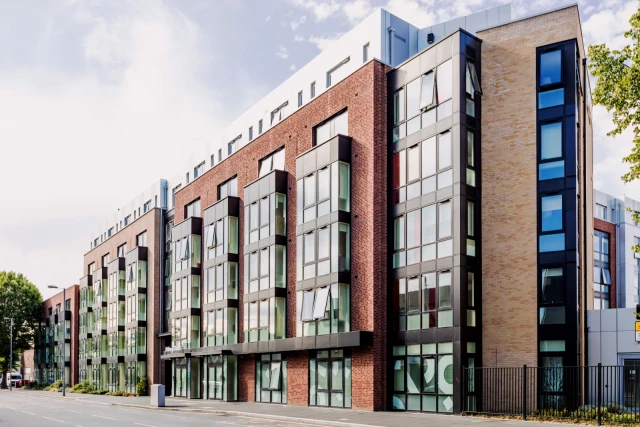 Arbury Court Kingston 1