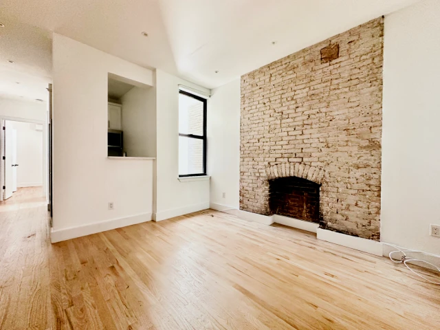 29 West 12th Street 4
