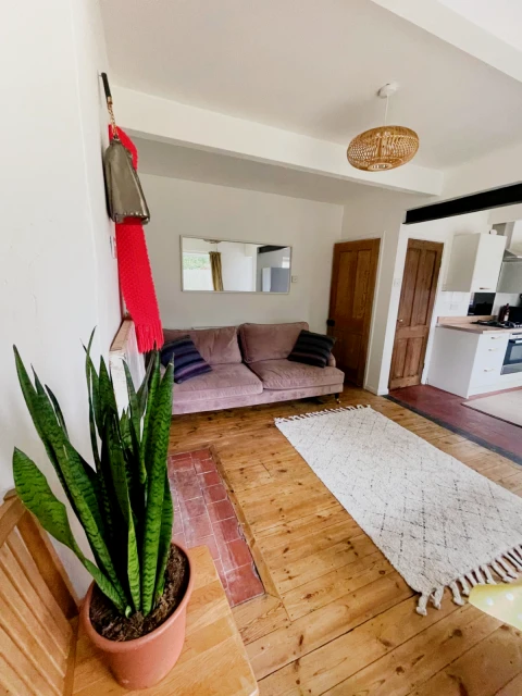 Shelthorpe Road, LE11 2PB 3