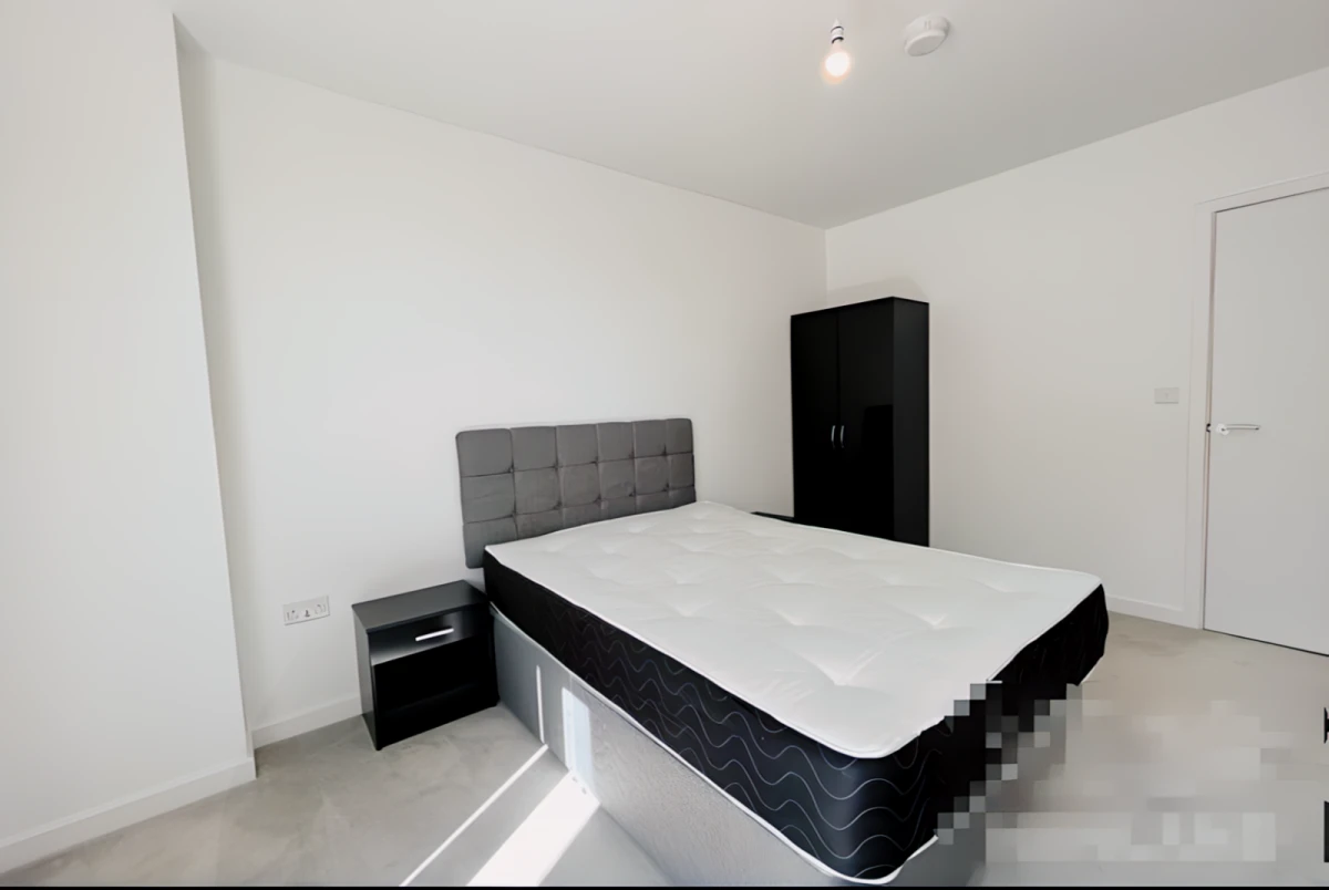 HL-Tidey Apartments 0