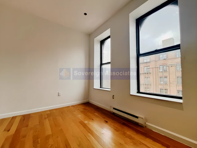 342 Manhattan Avenue 2