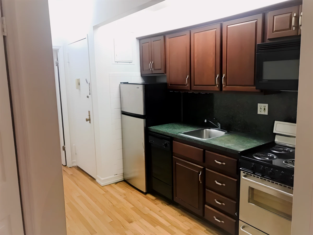 908 Amsterdam Avenue 0