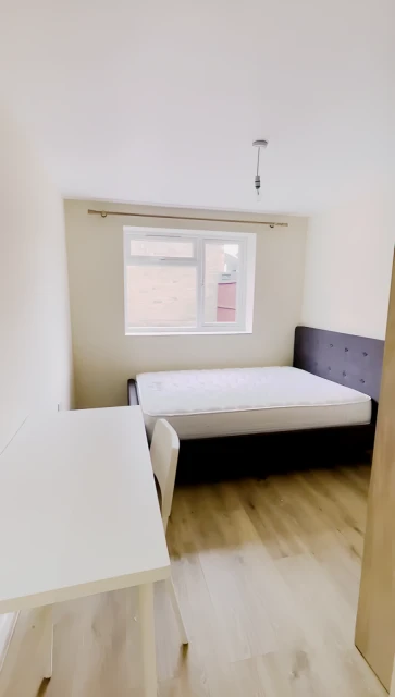 3A evesham walk cannon park studio 4