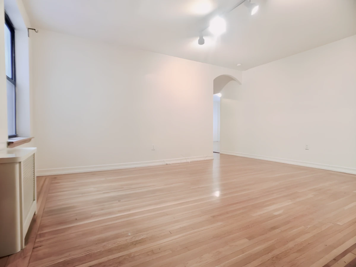 183 Pinehurst Avenue 0