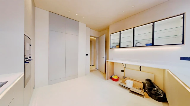 Wynnstay Gardens, Kensington 4