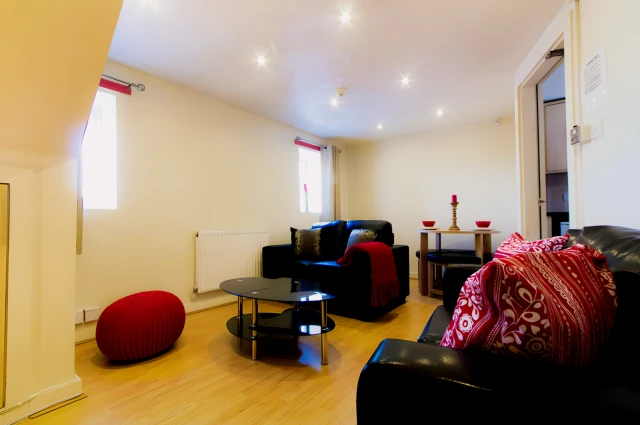 Woodsley Road 26218#