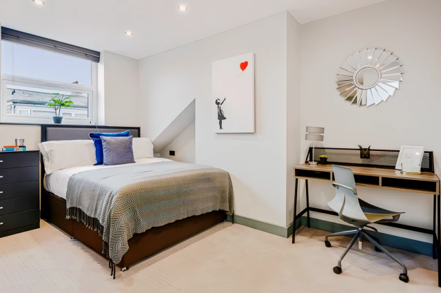 Harold Place 26206# 2