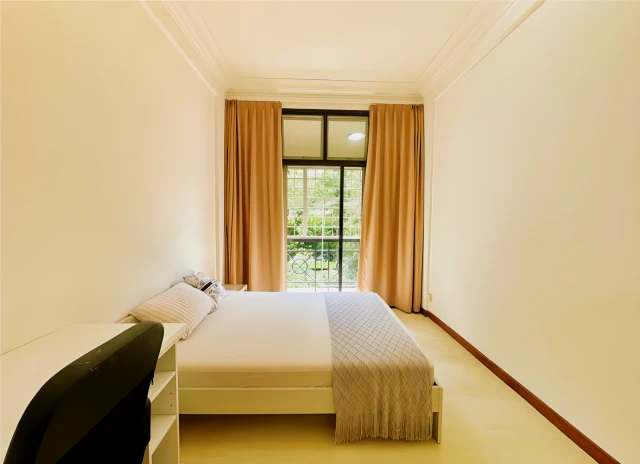 Banyan Condo - F 3