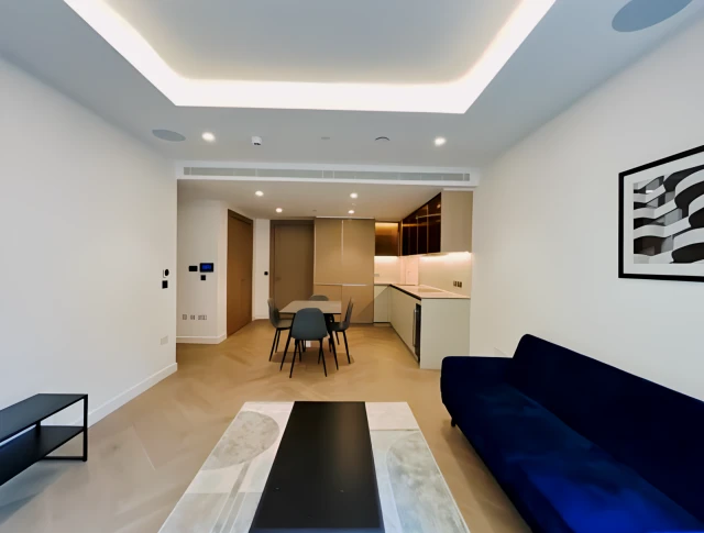 LH-The Haydon, Minories