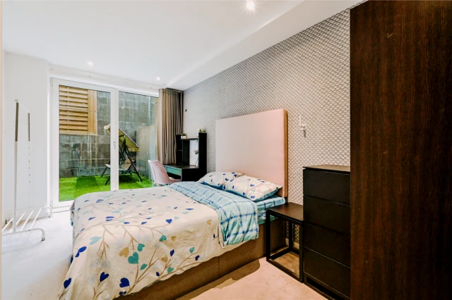 GS-Emerson Court 4