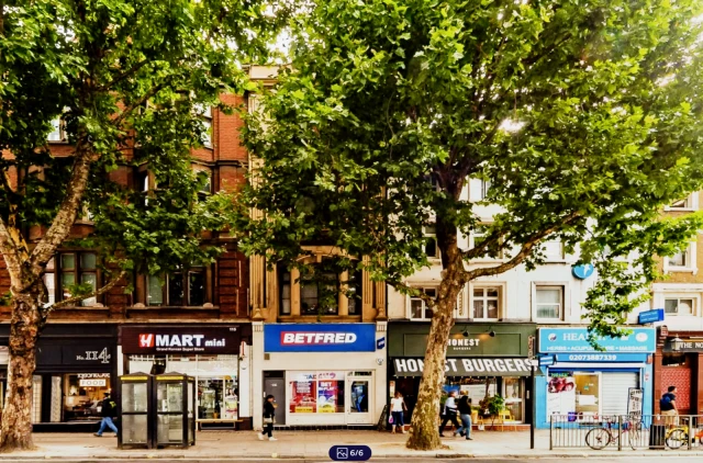 LH-Tottenham Court Road 2