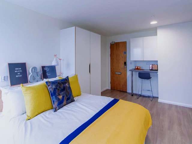 uhomes.com | Student Accommodation, Housing, Flats, Apartments for Rent
