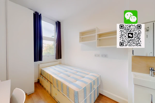 Talgarth Road, West Kensington 1