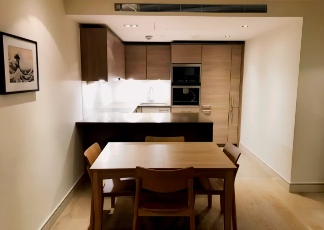 CM-Counter House 4