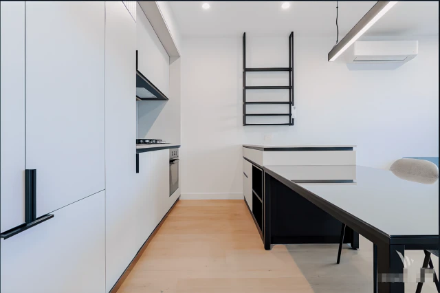 26 Foundation Boulevard 3
