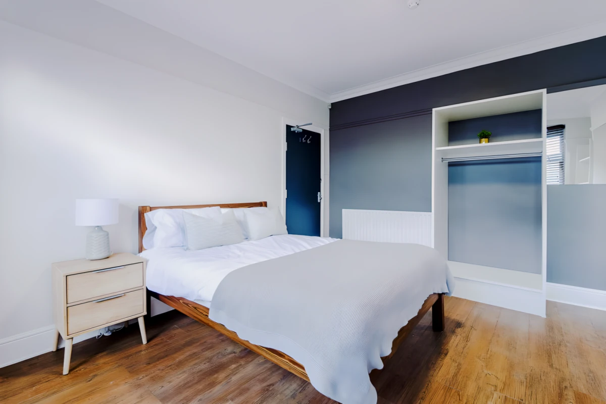 33 Elmsthorpe Avenue 0