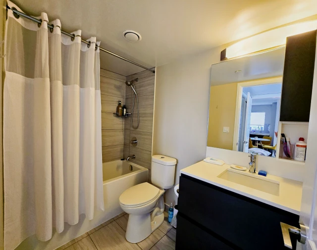 Markham Downtown Condo - 2 bedrooms + 2 bathrooms 4