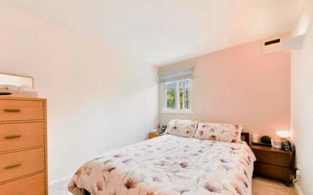 LH-Woodstock Grove 2