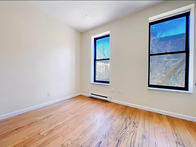 932 Amsterdam Ave 1