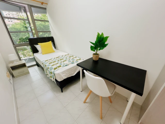 The Riverside Piazza - LL 1