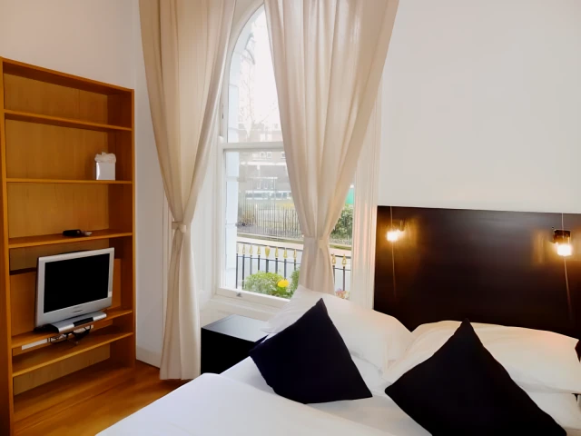 Cartwright Gardens 28150# 1