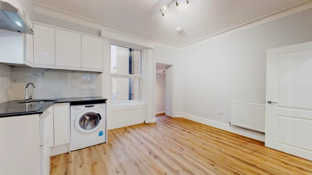 Lexham Gardens, Kensington 4