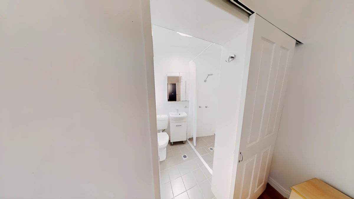 102 Abercrombie St - Sydney student accommodation - 5 bed 5 bath