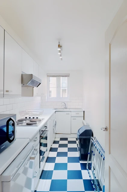 Oswin Street 28796# 3