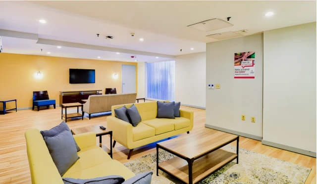 Vista Apartment Homes 4