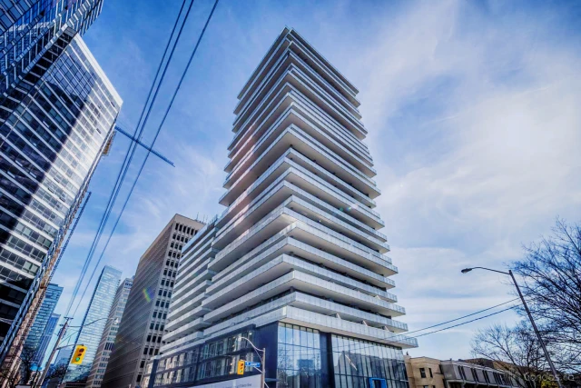 1 Thousand Bay, 57 St Joseph St