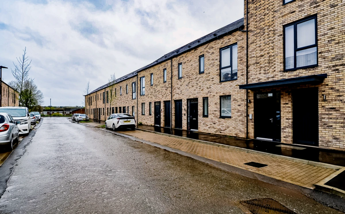 Entire Place·3B2.5B···8 Bird Close 0