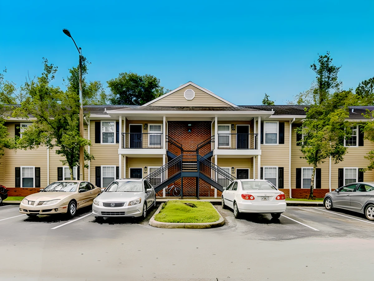 University Club Apartments 0