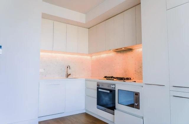 850 Whitehorse Road 3