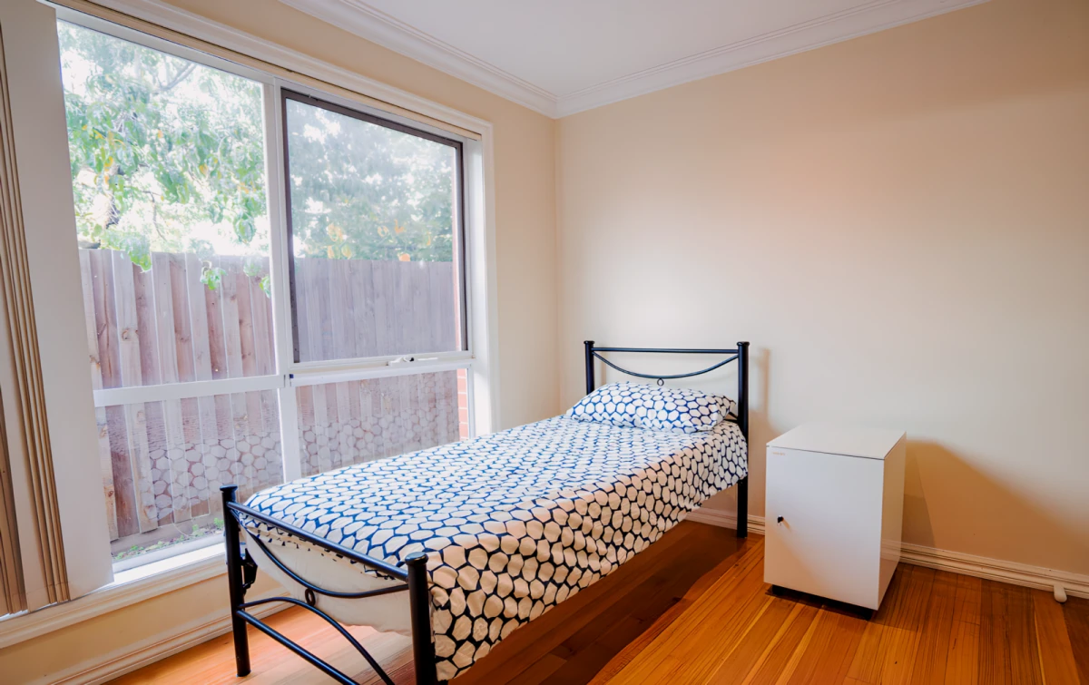 44 Batesford Road - Melbourne student accommodation