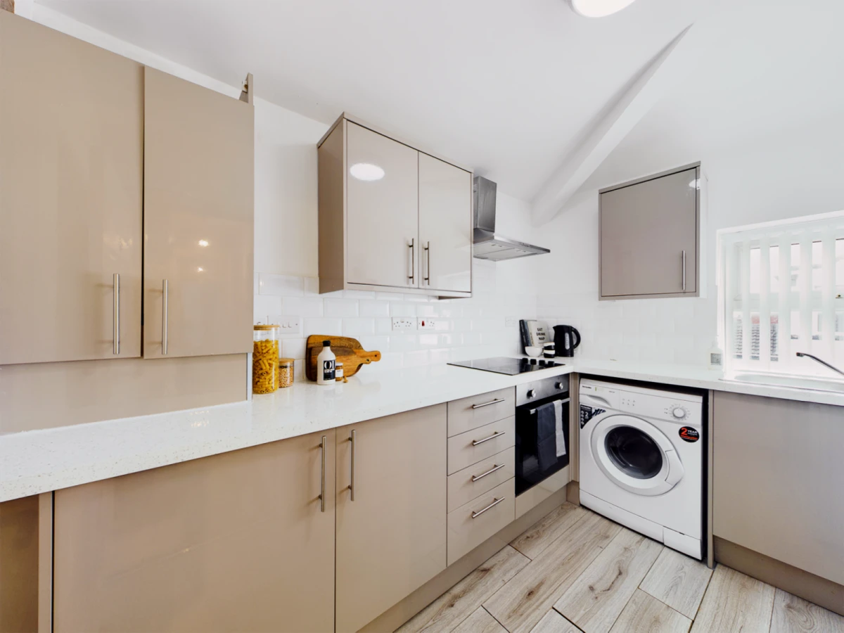 76 Burleigh Street - Manchester student accommodation - 9 Bedroom House
