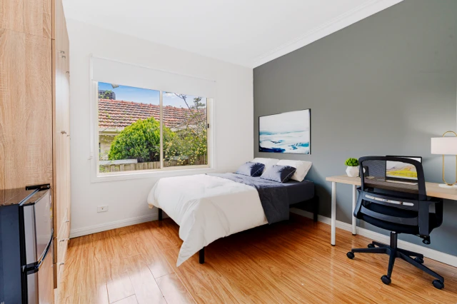 18 Waverley Road 3