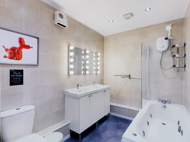 130 Uttoxeter New Road 2