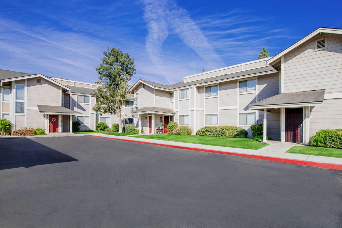 Del Pine Terrace - Kern County student accommodation