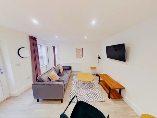 20C Portland Street 4