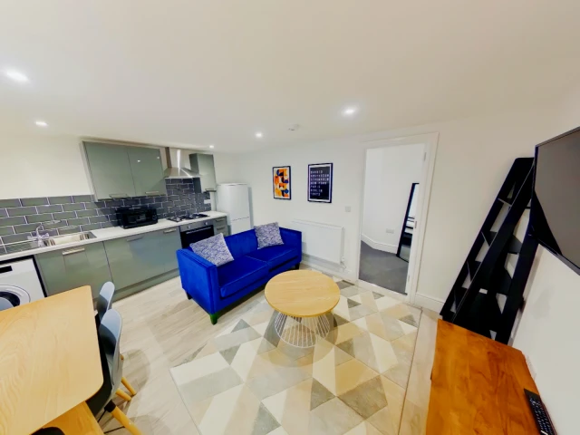 20D Portland Street 1