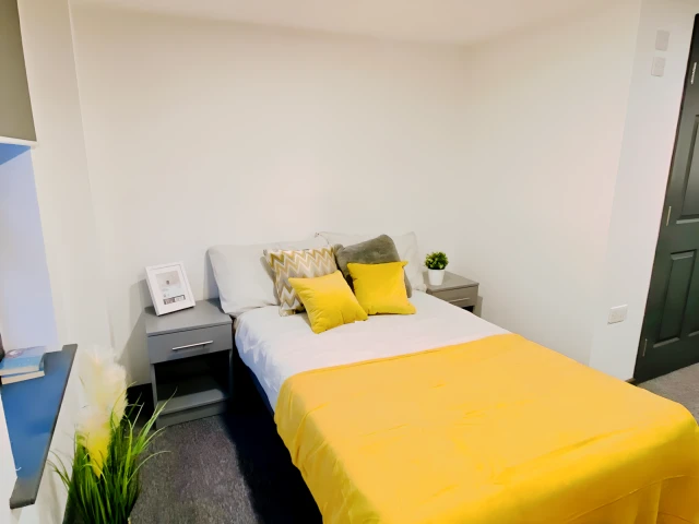 uhomes.com | Student Accommodation, Housing, Flats, Apartments for Rent