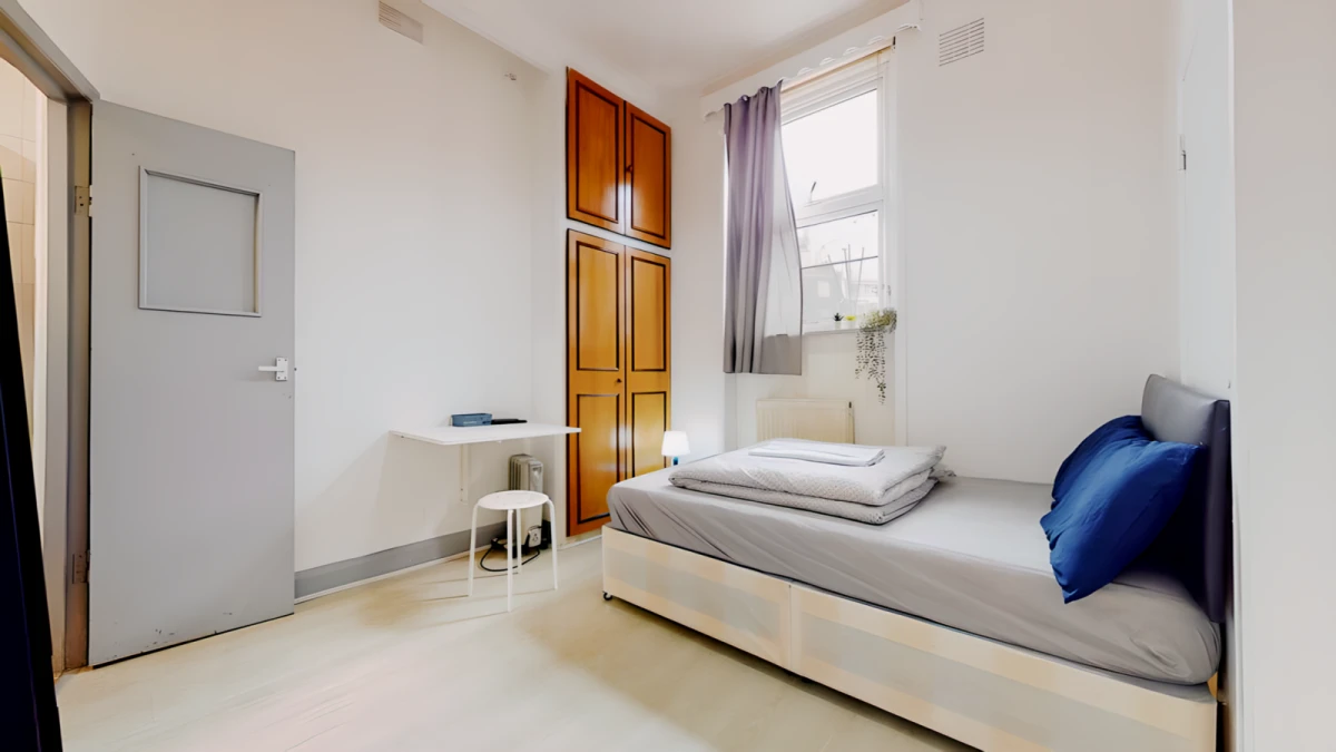 Grays Inn Road 13521# 0