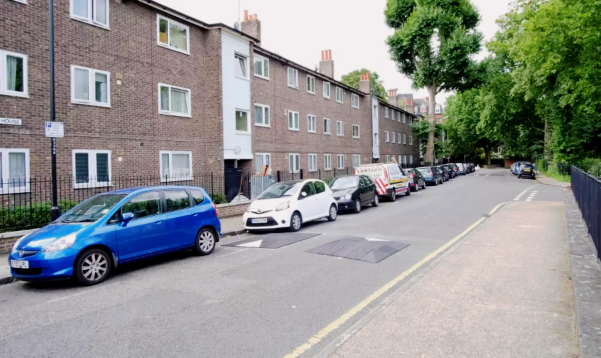 house in Stepney 0