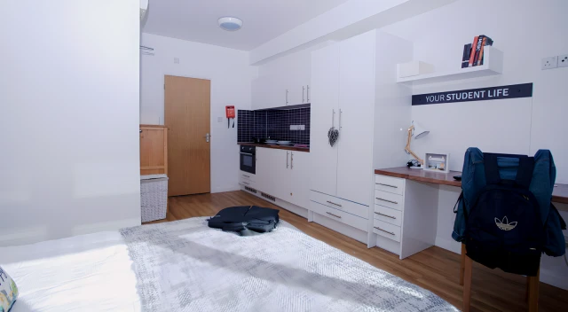uhomes.com | Student Accommodation, Housing, Flats, Apartments for Rent