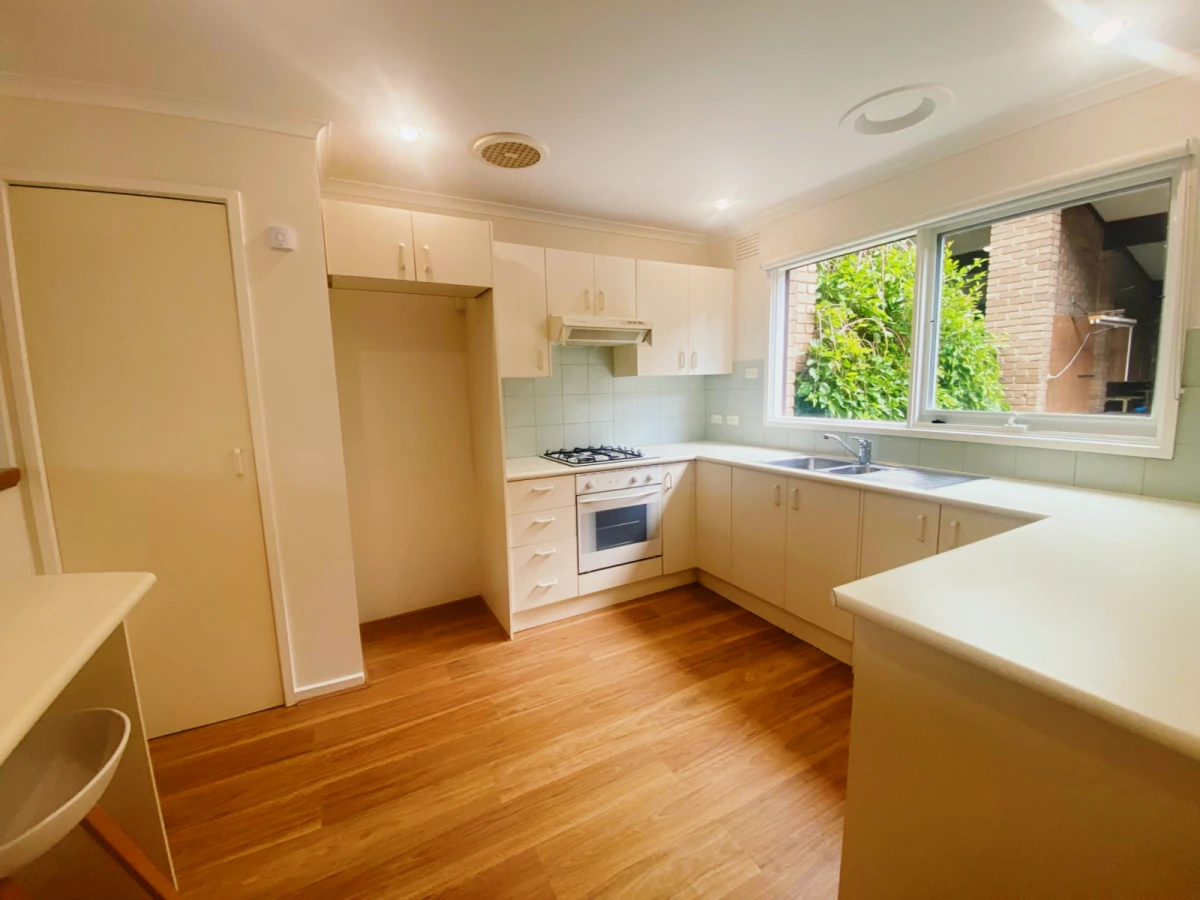 8/9 Kennedy Avenue, Ringwood 0