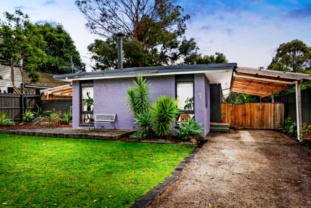 1 Davison Street, Mitcham