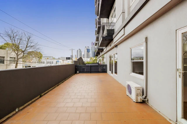 4/161 Sturt Street,Southbank,Victoria 3006 1