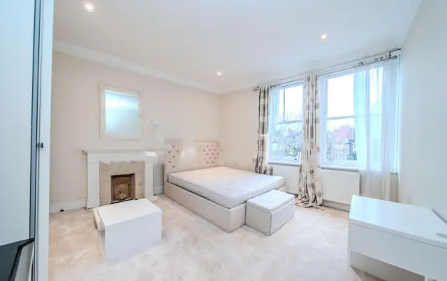 2 Penywern road, London,  SW5 9ST 1