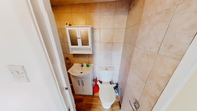 Walm Lane 13538# 3